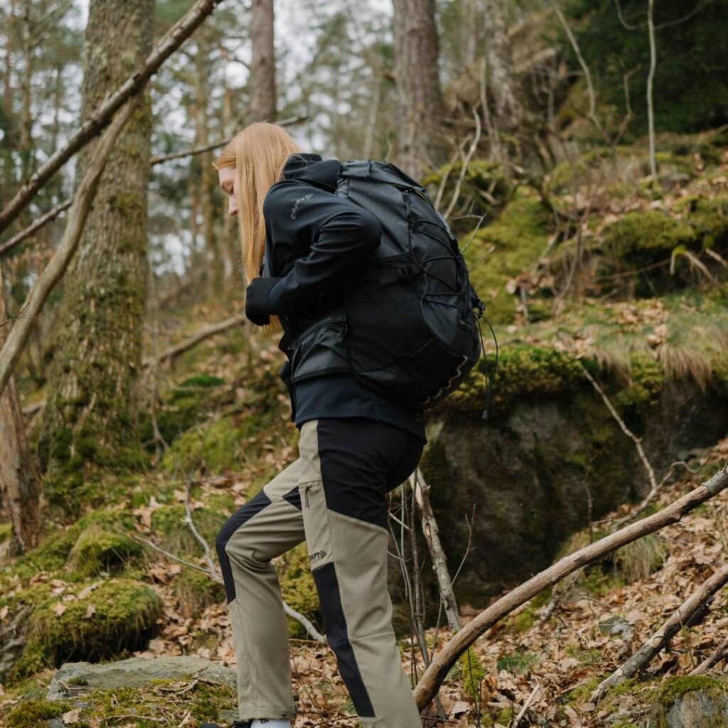 Oblačila za pohodništvo - srednji sloj